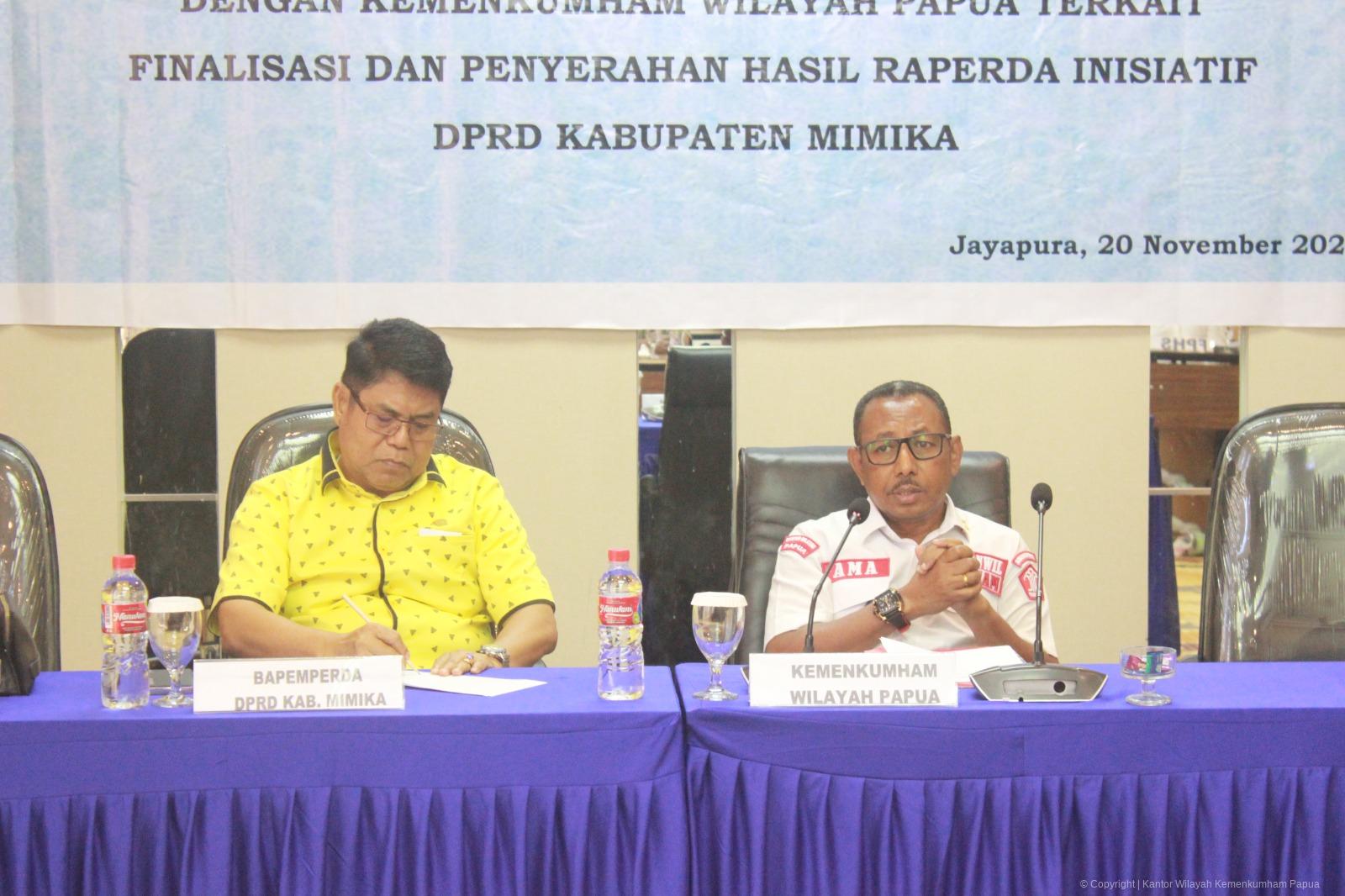 KANWIL KEMENKUMHAM PAPUA HARMONISASIKAN 4 RANPERDA KABUPATEN MIMIKA